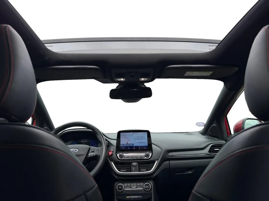Ford Puma 1.0 EcoBoost Hybrid ST-Line X First Edition | Dealer onderhouden | Panorama dak | Adapt. Cruise control | BLIS | B&O | Elektr. achterklep | Draadloos opladen mobiel | 19' lichtmetalen velgen | Bovag garantie |