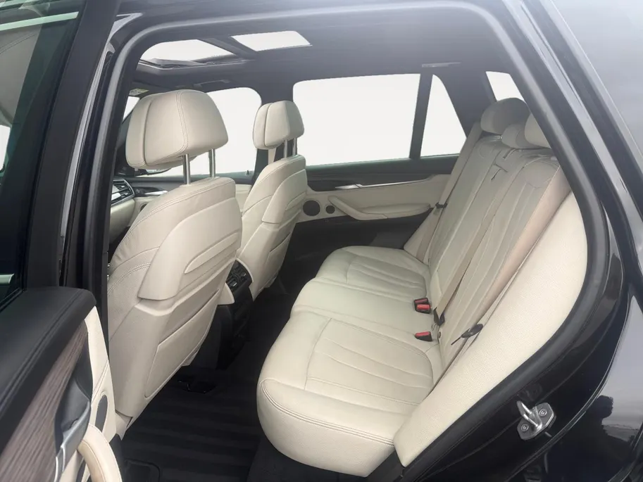 BMW X5 xDrive40e High Executive | Automaat | Schuif-kantel Dak | Harman Kardon | Trekhaak | Memory | Camera | Head Up Display | Cruise Control | Climate Control