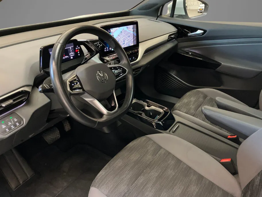 Volkswagen ID.4 52 kWh 170PK · Panoramadak · Apple/Android Car Play · Camera + Parkeersensoren · SOH 92.3%