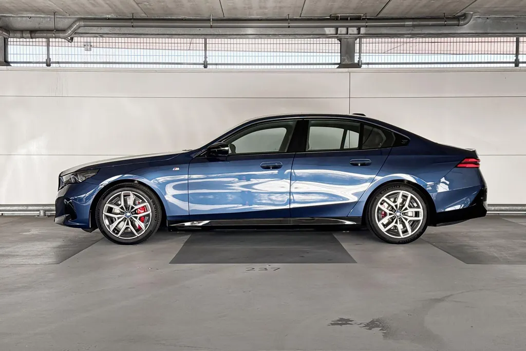 BMW i5 Sedan M60 xDrive 84 kWh