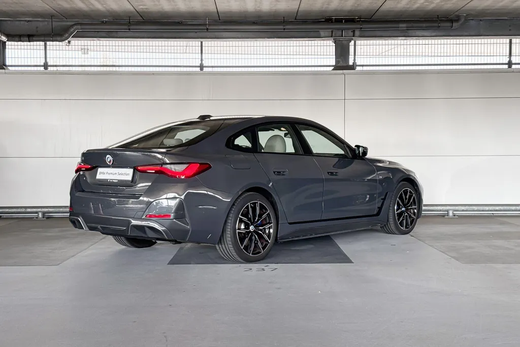 BMW i4 eDrive40 High Executive 84 kWh