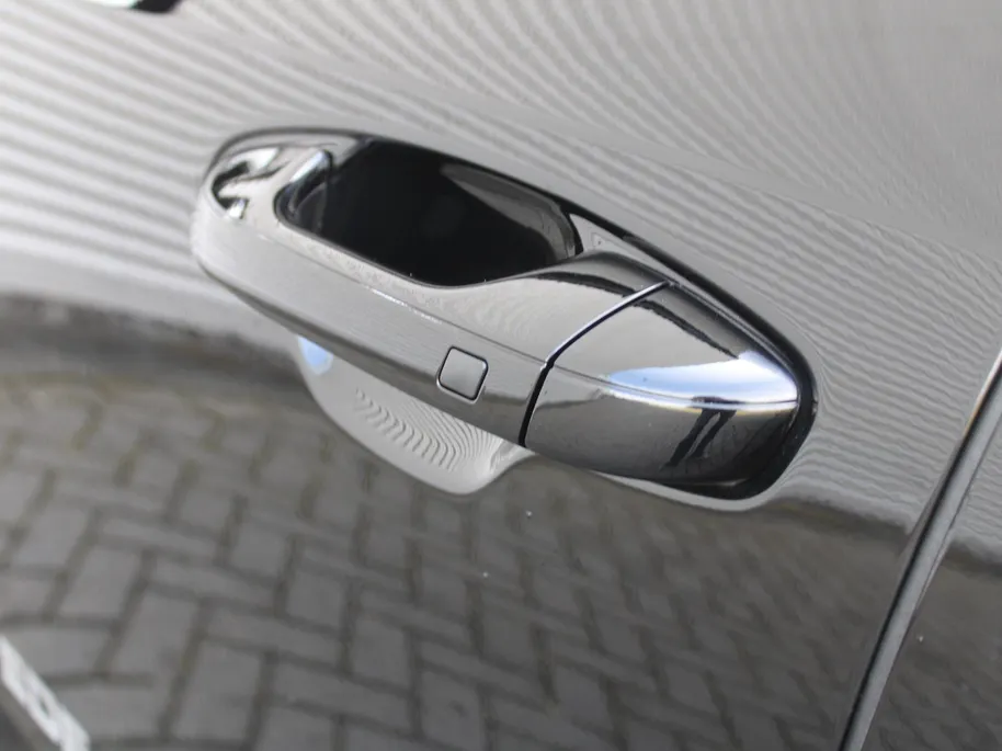 Kia Niro 1.6 GDi Hybrid DynamicLine | Camera | Cruise adapt. | Clima | 16' LM | Navi | Keyless | Apple Carplay/Android Auto |