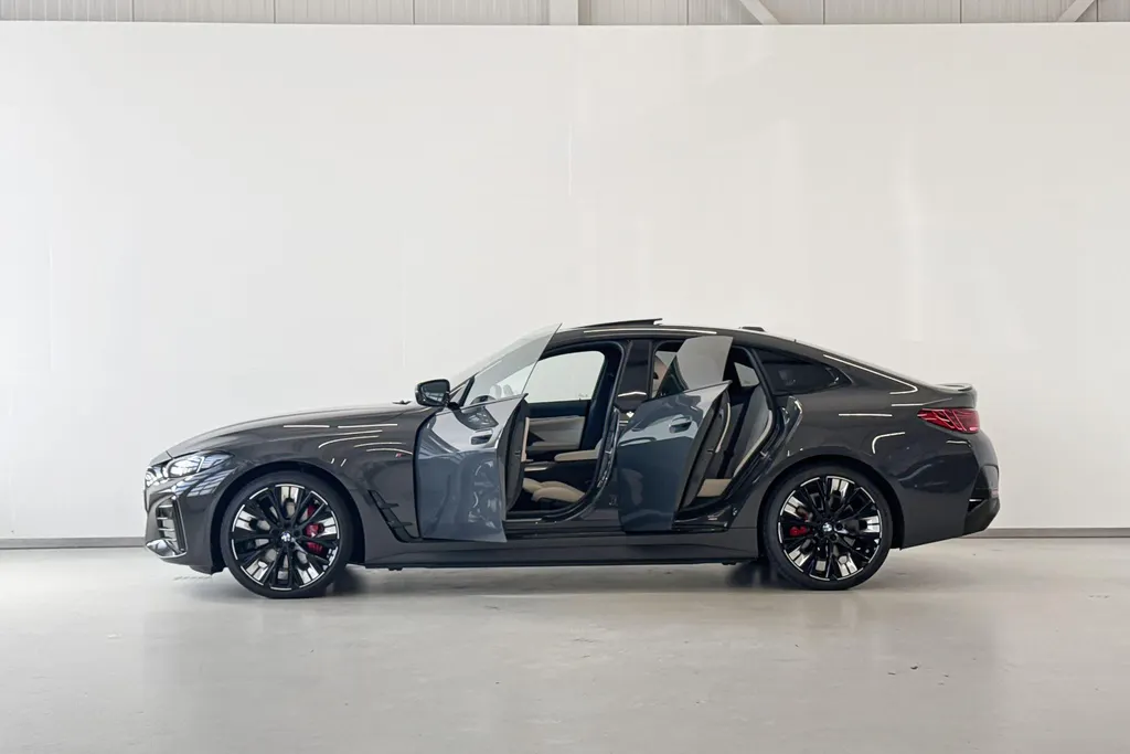 BMW i4 eDrive35 M Sport Edition M Sportpakket Pro