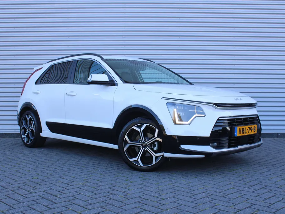 Kia Niro 1.6 GDi Hybrid ExecutiveLine | Camera | Leer | Schuifdak | Stoelverwarming+ventilatie | Elektr. stoelverstelling + achterklep | 18' LM | HUD |