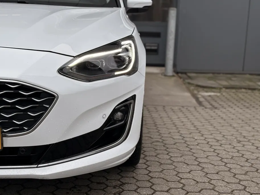Ford Focus Wagon 1.5 EcoBoost Automaat Vignale I WINTER PACK I DRIVER ASSISTANCE PACK I MATRIX LED-KOPLAMPEN I APPLE CARPLAY / ANDROID AUTO I B&O SOUNDSYSTEM I