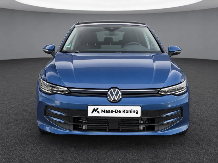 Volkswagen Golf 1.5 eHybrid 204pk DSG Life Edition · Camera · Keyless · Apple/Android Car Play · Stoelverwarming · Apple/Android Car Play · Garantie t/m 17-05-2030 of 100.000km