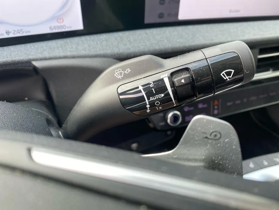 Kia EV6 Air 58 kWh | Climate control | Navigatie | Parkeercamera | LM-velgen 19 inch | Adaptive cruise control | Line-assist | Dodehoek detectie |