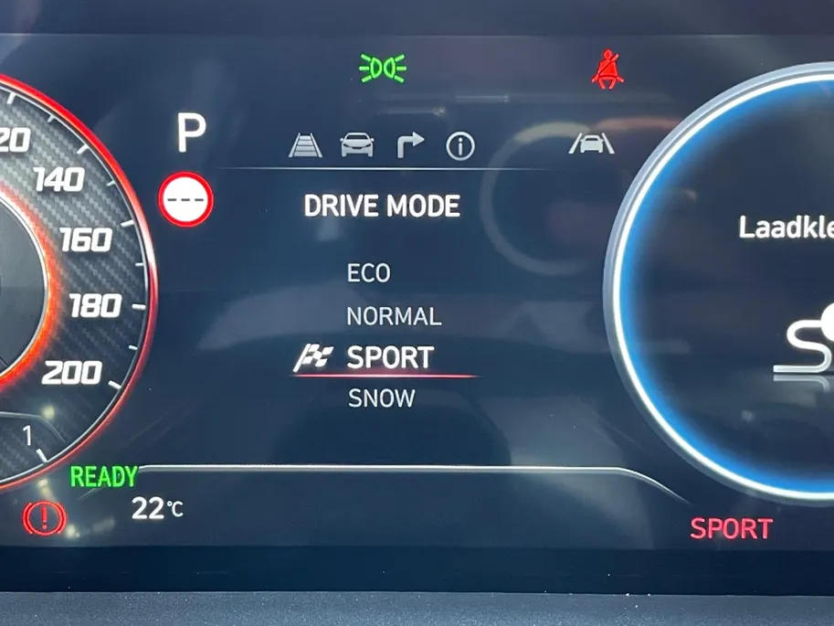 Hyundai Inster Evolve 49 kWh | Nieuw | Uit voorraad leverbaar | Zeer compleet | 360 km range | 360 graden camera | Hyundai Rotterdam - Noord |