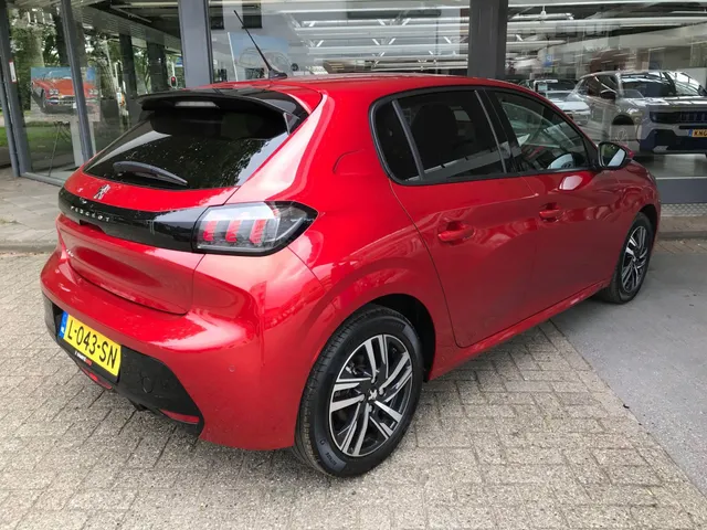 Peugeot 208 1.2 PureTech Allure Pack