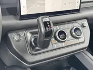 Land Rover Defender 110 2.0 P300e 110 X-Dynamic HSE