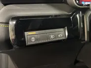 Renault 4 Comfort Range Iconic 52 kWh Automaat | DEMO | Zwarte Motorkap | Camera | Elektrische Achterklep | Apple CarPlay/Android Auto | Climate Control | Adaptive Cruise Control | Digital Cockpit | Armsteun | Lichtmetalen Velgen |