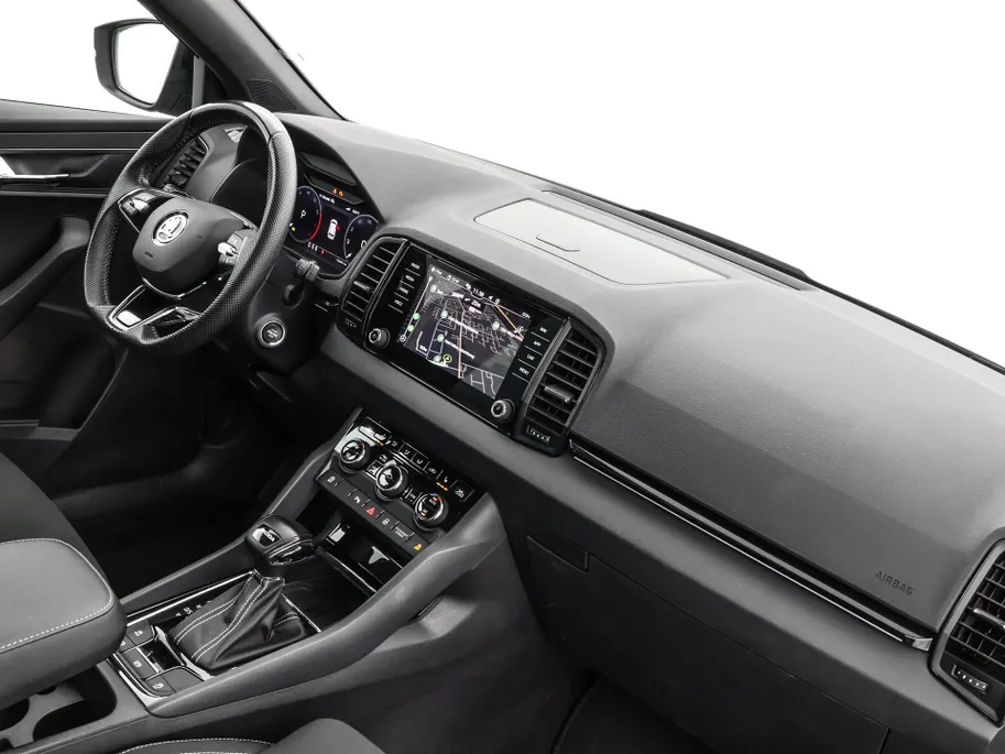 Škoda Karoq 1.5 TSI 150pk DSG ACT Sportline Business · Panoramadak · Camera · Cruise Control · Apple/Android Car Play · 18'' Inch ·