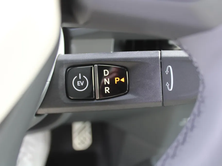 Kia EV2 GT-Line 61 kWh | Stuur-/stoelverwarming + ventilatie | 360 Camera | Schuifdak | Geheugenstoel | 19' LM | Dodehoek detectie | Telefoonlader |