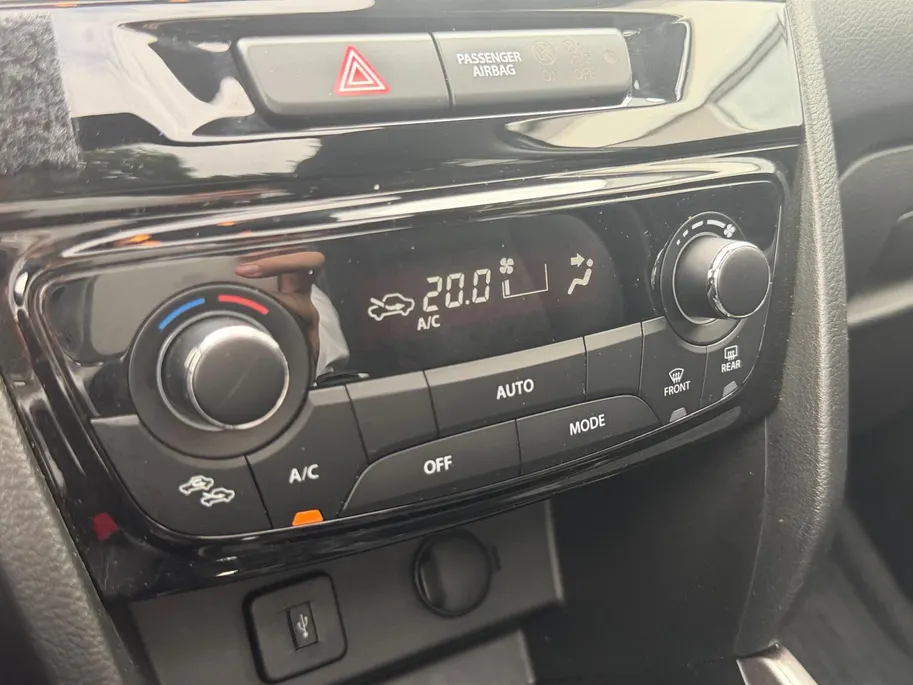 Suzuki Vitara 1.4 Boosterjet Style Smart Hybrid AllGrip | Navigatie | Adapt. cruise / climate control | Camera | Schruif/kanteldak |