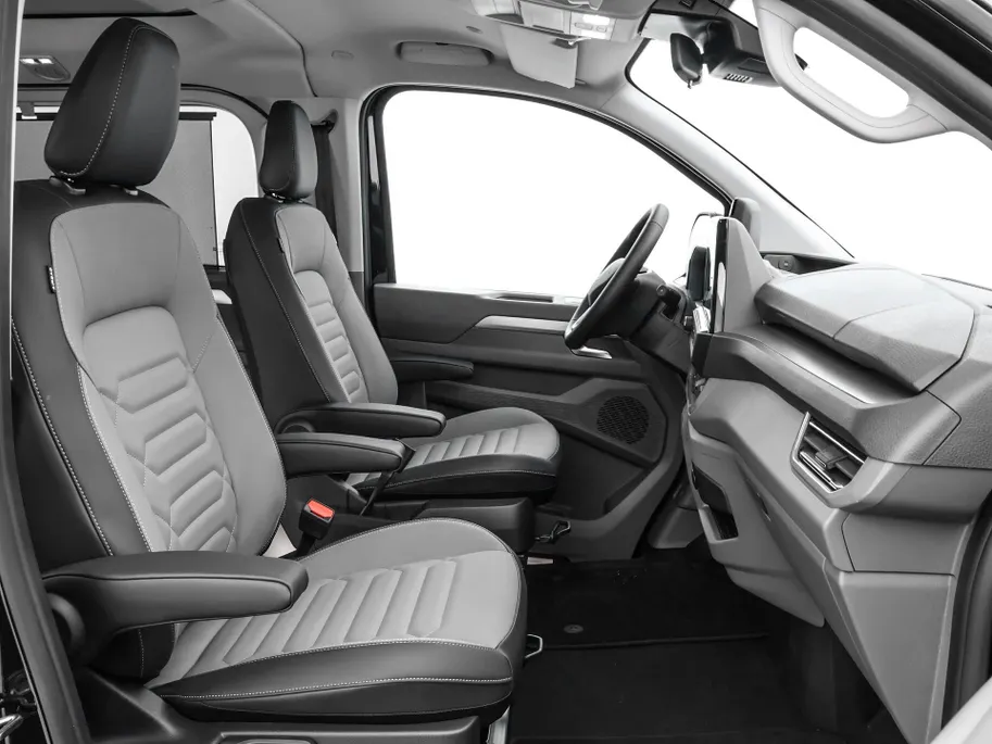 Volkswagen Caravelle Bedrijfswagens Style 70kWh / 218pk L2 · 8-zits · 734104
