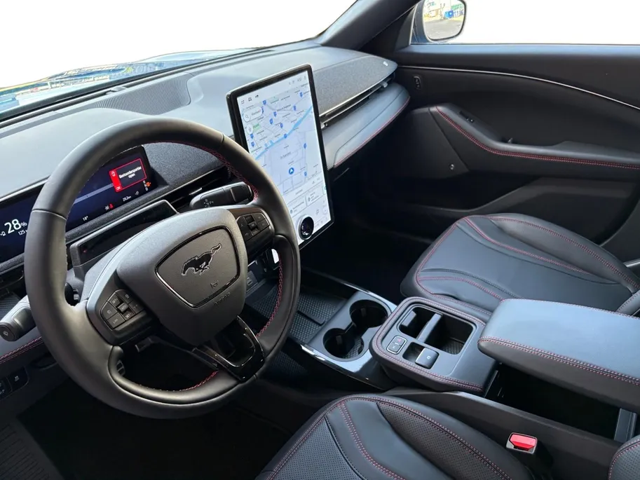 Ford Mustang Mach-E Extended Premium RWD 88 kWh | NIEUW | Direct Leverbaar | Private Lease Vanaf €898,- P/M | 615KM Actieradius |