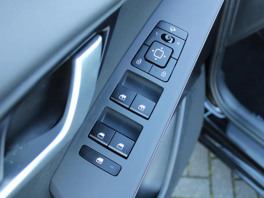 Kia Niro 1.6 GDi Hybrid DynamicLine | BTW Auto | Camera | Cruise adapt. | Clima | 16' LM | Navi | Keyless | Apple Carplay/Android Auto |