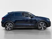 Volkswagen T-Roc 1.5 TSI R-Line Edition *Automaat*Navi via Carplay*Camera*Schuif/kanteldak*Climate Control*Adapt. Cruise Control*LM.Velgen*Zeer nette auto!