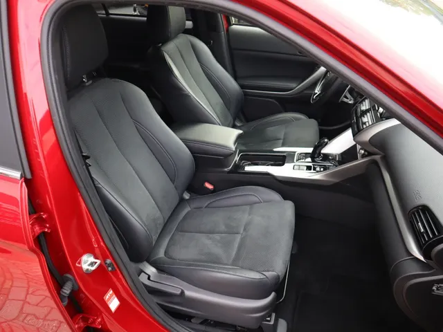 Mitsubishi Eclipse Cross 2.4 PHEV Executive AdaptiveCruise | Apple/AndroidAuto | AllSeasons