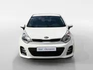 Kia Rio 1.2 CVVT ExecutiveLine Navigatie| Stoel verwarming| Camera| Lichtmetalen velgen| donker getint glas| Climate Control