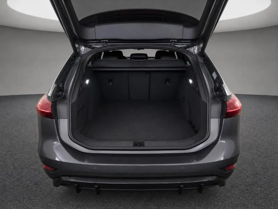 Audi A6 e-tron S edition 83 kWh 286 PK · Optiek zwart · Trekhaak elek. wegklapbaar · Lederen bekleding · 21'' LM velgen · Winterpakket