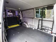 Volkswagen Transporter 2.0 TDI L2H1 Invalide uitvoering / aanpassing