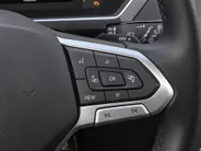 Volkswagen Tiguan 1.4TSIeHybrid 180kW/245PK Elegance · Panoramadak · Trekhaak · Camera + Parkeersensoren · Apple/Android Car Play ·