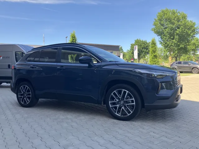 Toyota Corolla Cross Hybrid 180 Executive | NIEUW MODEL!