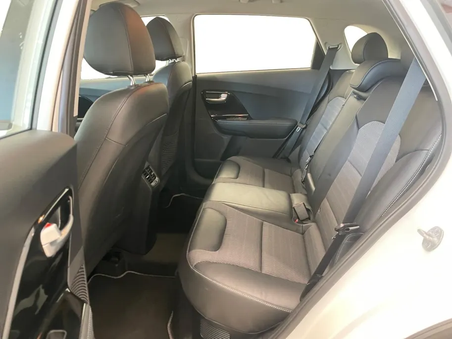 Kia Niro 1.6 GDi Hybrid DynamicLine | Climate Control | Cruise Control | Camera | Navigatie | Bluetooth |