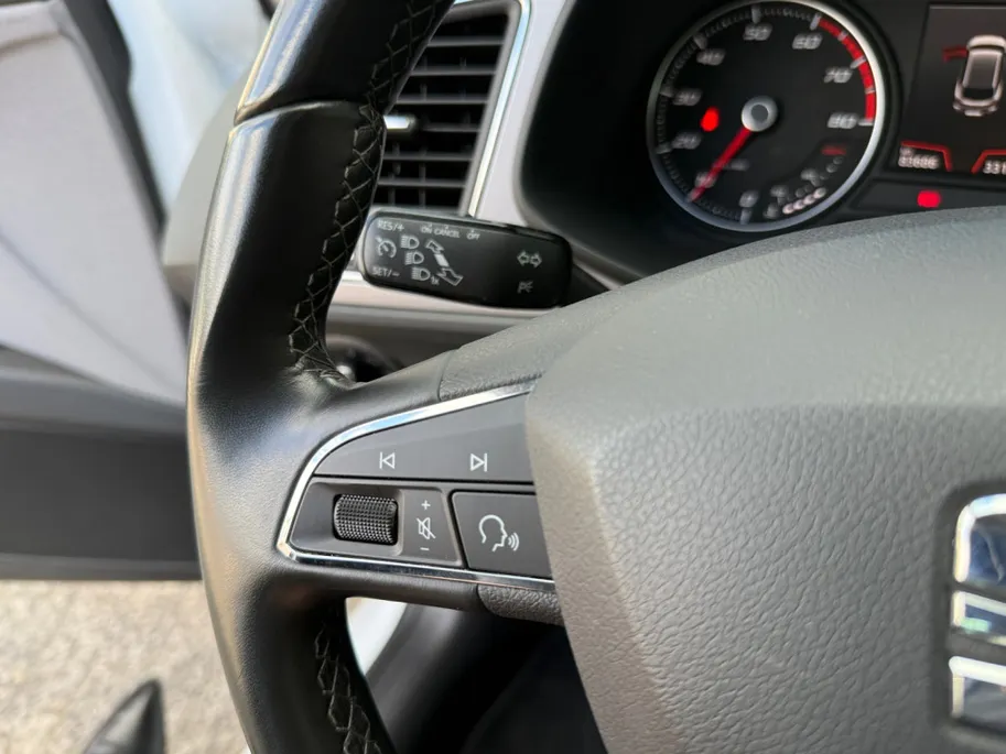 SEAT Leon ST 1.0 EcoTSI Style | Cruise control | Navigatie |
