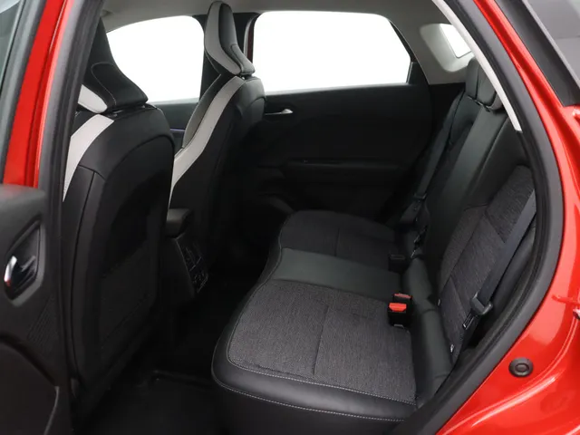 Renault Captur 1.6 E-Tech Plug-in Hybrid 160PK Intens | NAVI GROOT | CAMERA | STOELVERWARMING