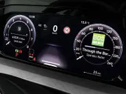 Volkswagen Golf variant Life Edition 1.5 eTSI 116 pk 7 versn. DSG · Achteruitrijcamera · draadloze telefoonlader · Prijs is inclusief inruilpremie · MEGA SALE