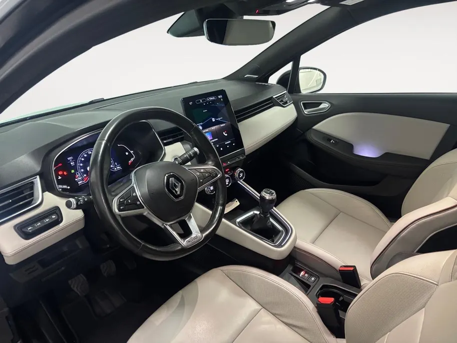 Renault Clio 1.0 TCe Initiale Paris NAVI AIRCO 360CAMERA BOSE SPEAKERS STOELVERWARMING LEER CRUISE CONTROLE APPLE CARPLAY ANDROID AUTO LM VELGEN DE ALLERMOOISE UITVOERING