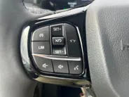 Ford Tourneo Custom 340 L2 Titanium 2.5 PHEV 233 pk | 9-persoons | TE BESTELLEN | Dual-zone airco | Inklapbare trekhaak | Cruise control | Verwarmd stuurwiel | Dubbele schuifdeuren met uitzetruiten | 17' LM velgen
