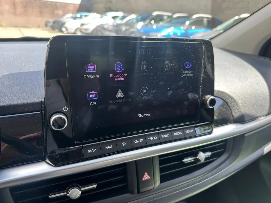 Kia Picanto 1.0i DynamicLine Navi | Camera | Apple Carplay / Android auto | Parkeersensoren | Fabrieksgarantie 27-3-2033 + 3x 1 jaar*  | NAP