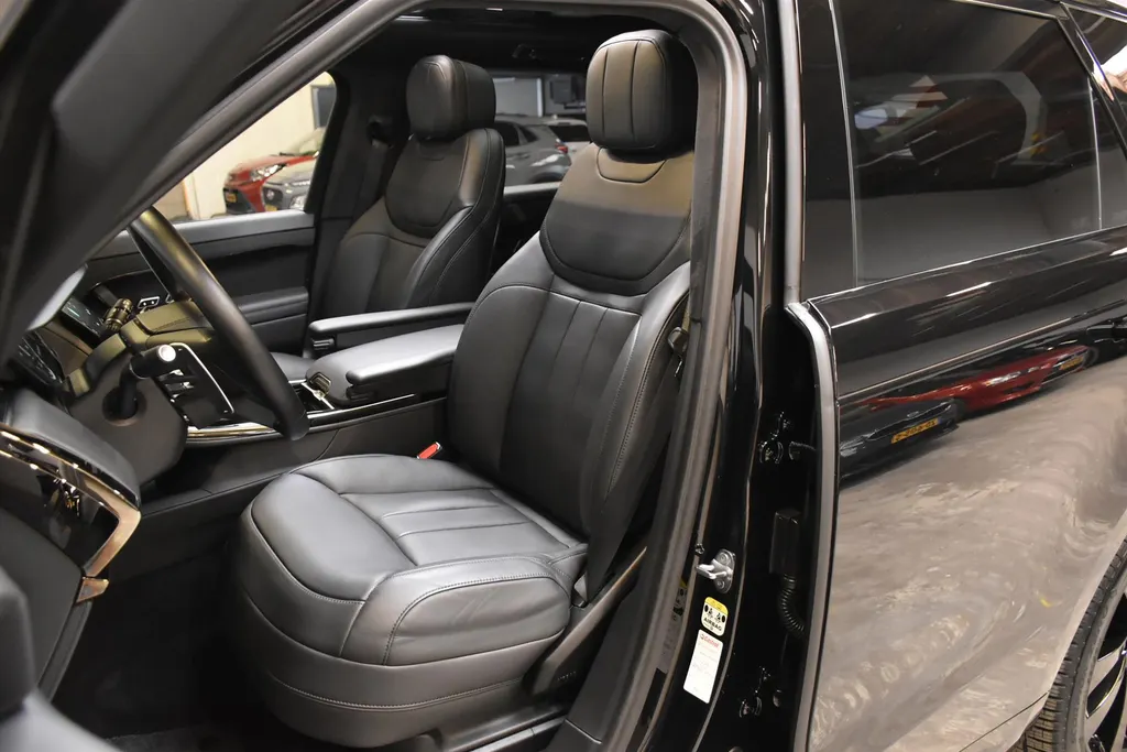 Land Rover Range Rover Sport P510e Autobiography |BTW |Massage |Schuifdak |Softclose |Fabr.Garantie 10-2028