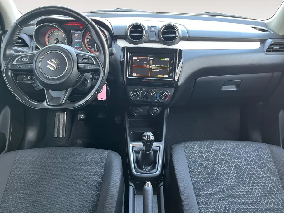 Suzuki Swift 1.2 Select Smart Hybrid | Stoelverwarming | Apple Carplay en Android Auto | Parkeersensoren | Dodehoek detectie