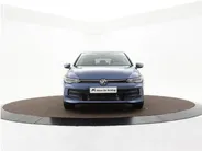 Volkswagen Golf Life Edition 1.5 eHybrid 204 PK 6 versn. DSG · Draadloze telefoonlader · Achteruitrijcamera · Privatelease Van 594,- voor  472,- obv 24 maanden! · Prijs is inclusief inruilpremie · MEGA SALE