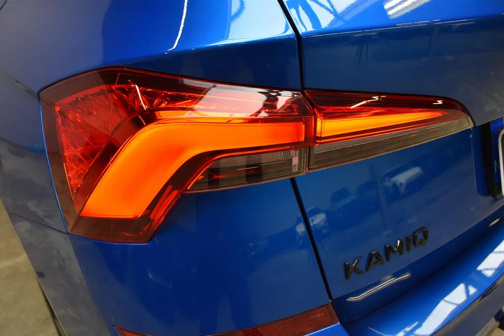 Škoda Kamiq 1.0 TSI Greentech 110pk DSG-7 Business Edition TREKHAAK