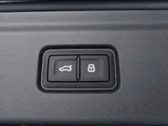 Audi A6 e-tron S edition 83 kWh 286 PK · Optiek zwart · Trekhaak elek. wegklapbaar · Lederen bekleding · 21'' LM velgen · Winterpakket