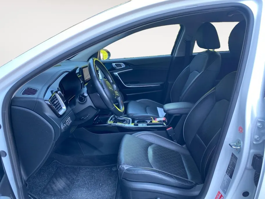 Kia Ceed Sportswagon 1.6 GDI PHEV ExecutiveLine Automaat | Navi | Clima | Camera | Stoelventilatie | Stoel-/Stuurverwarming | Leder & Memory Seats