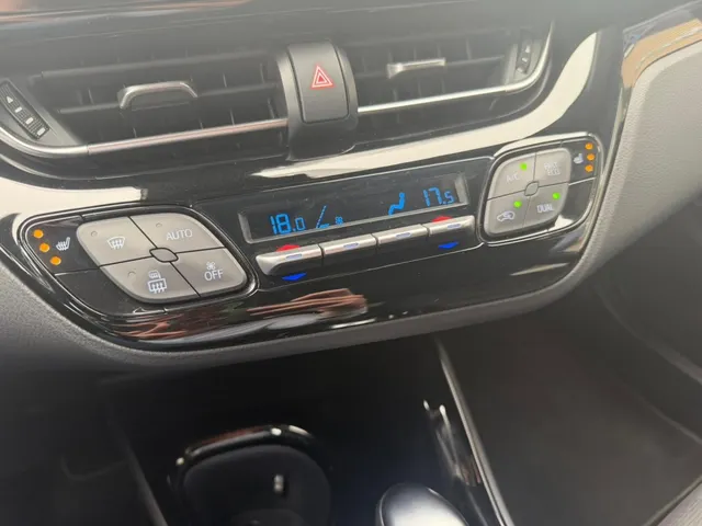 Toyota C-HR 1.8 Hybrid Style | PDC v/a | Stuur/Stoelverwarm. | Camera |