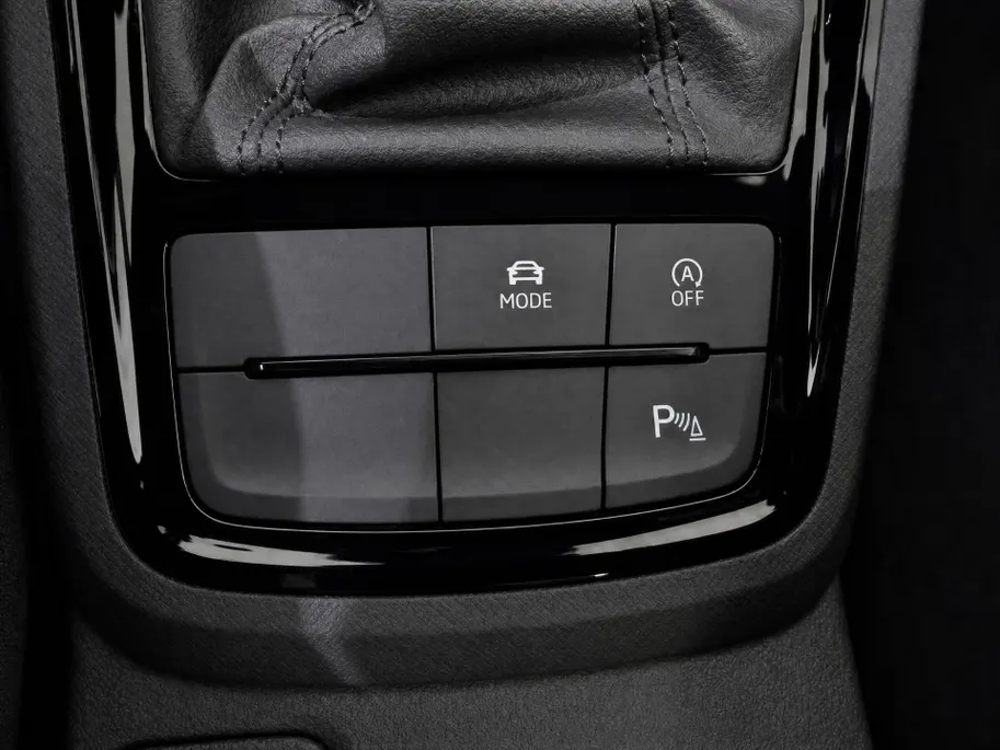 Škoda Kamiq Monte Carlo 1.0 TSI 85 kW / 115 PK SUV 7 versn.DSG | Metallic Lak | Travel assist Plus | 1000,- inruilvoordeel!!