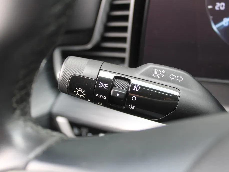 Kia Sportage 1.6 T-GDi MHEV DynamicLine | Camera | Clima | Cruise adapt. | Navi | PDC | LED | 17' LM | Apple Carplay/Android Auto |