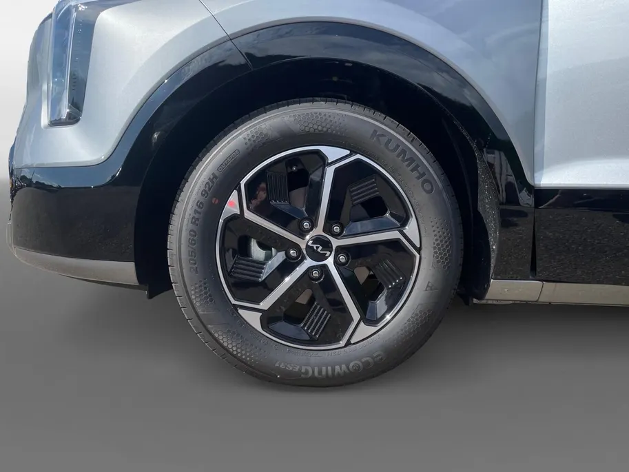 Kia Niro 1.6 GDi Hybrid DynamicPlusLine | Navigatie | Climate control | Elektrische bestuurders stoel | Schuif/kantel dak | Elektrische achterklep | DEMO