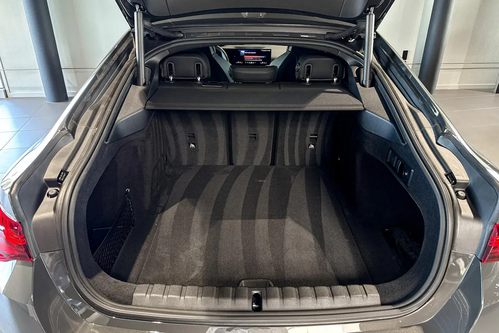 BMW i4 M60 84 kWh