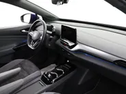 Volkswagen ID.4 Pro Business Advantage 77 kWh 204pk · SOH 95,8% · Inklap. Trekhaak · Warmtepomp · Stuur- & Stoelverwarming · 20'Velgen · ACC · Apple/Android Car Play ·