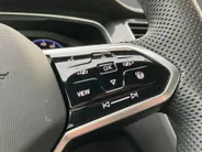 Volkswagen Tiguan 1.5TSI/150PK R-Line Black Style DSG · Panoramadak · Camera · Apple/Android Car Play · Stoel- & stuurverwarming