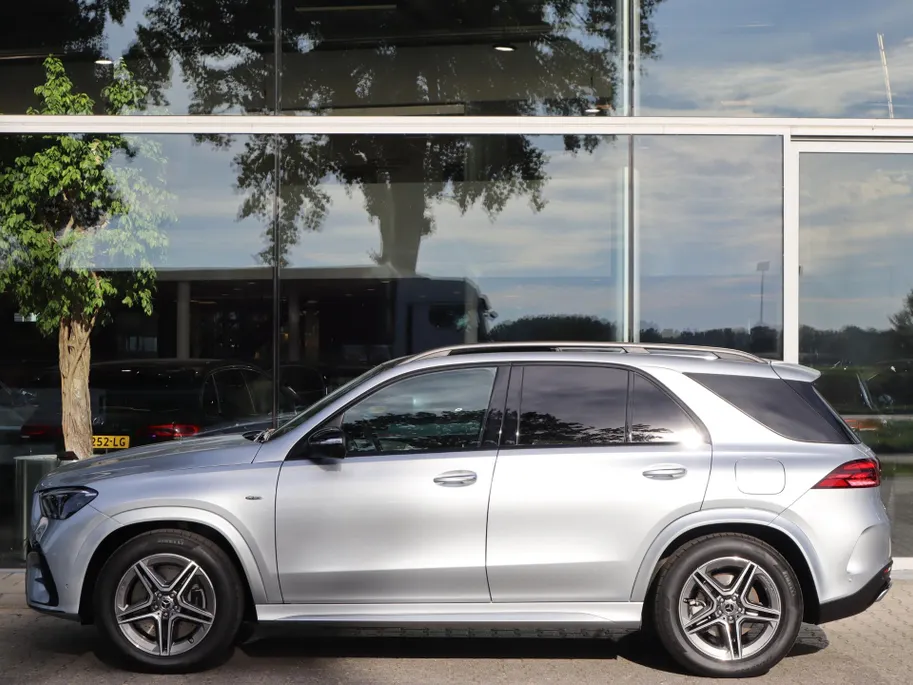 Mercedes-Benz GLE 400 e 4MATIC AMG Line l Trekhaak l Panoramadak l stoelverwarming l Leder