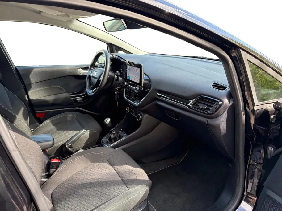 Ford Fiesta 1.0 EcoBoost Hybrid Titanium 125PK | 1e Eigenaar | NL-Auto | Apple Carplay / Android Auto | LED | Parkeersensoren | Cruise Control | Climate Control